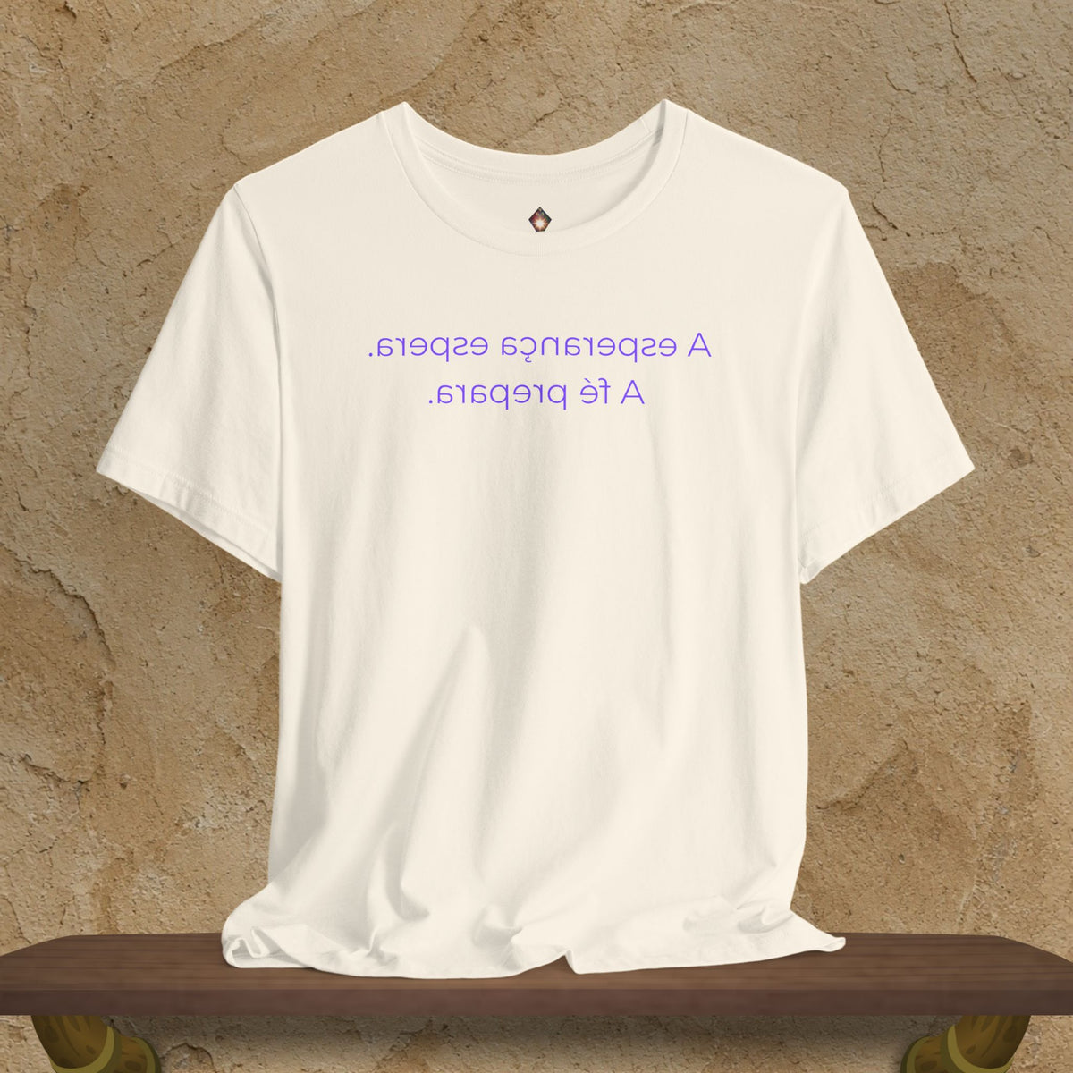 Mirror Message - "A esperança espera. A fé prepara"